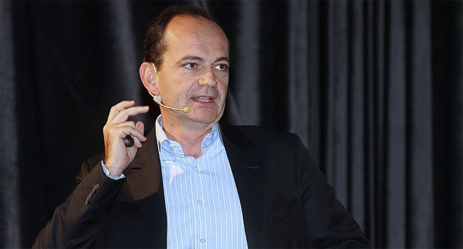 zipi-6 "אנחנו מעלימים את התחזוקה מעולם ה-IT הארגוני, בעזרת מיחשוב הענן שלנו. המציאות של שדרוגי החומרה והתוכנה כבר אינה כורח כבעבר", אמר סבסטיאן מרוט, סגן נשיא גוגל אנטרפרייז לאזור EMEA, שהיה הבכיר במשלחת אנשי ענקית החיפוש שהגיעה ארצה לאירוע