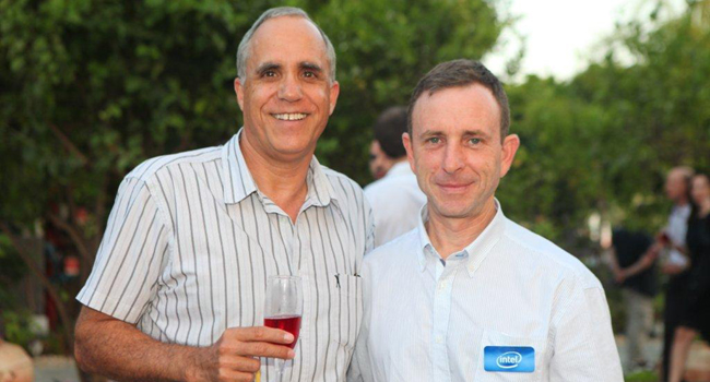 אילן הוכמן עם מיכאל אורן - מנהל חטיבה ב-יבמ ישראל