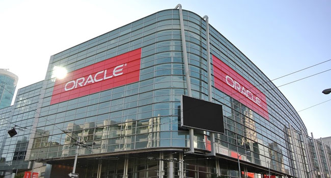 מרכז הכנסים בסן פרנסיסקו, מוסקונה שמו, הפך למעין מכה של תעשיית התכונה העולמית ושל יצרני התוכנה מישראל, העולים לרגל אליו בכנס השנתי Oracle OpenWorld. השנה הכנס משך מעל 50,000 משתתפים מהעולם, מעל 200 מישראל ועשרות מהם מנהלי ומקצועני יצרניות ויצואניות תוכנה כחולה-לבנה