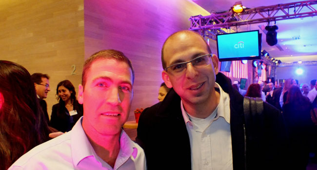 מימין: רונן אנגלר, סמנכ"ל שיווק ומכירות במטריקס גלובל; ואיציק זאפט, מנכ"ל ומייסד משותף של VATbox
