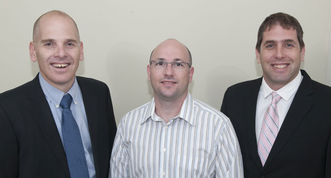 אנשי חברת LetMobile, מימין:  אריק פריאל, סמנכ"ל פיתוח; ערן ליבנה, מייסד וסמנכ"ל מוצרים; ודרור טודרס, מייסד ומנכ"ל 