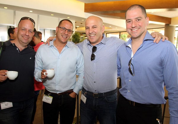 מימין: דור זכאי, דירקטור ההנדסה ל-EUC ב-VMware לאזור EMEA; נתי אמסטרדם, מנכ"ל VMware ישראל; שלומי אביב, מנהל פעילות NSX אזורי ב-VMware; ואייל דוד, מנהל מכירות ממשלה ומגזר ציבורי ב-VMware ישראל