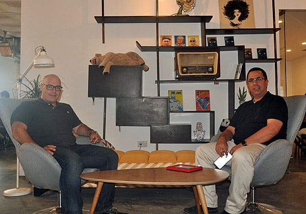 מימין: יוסי אסא, שותף מנהל, ודן ליכטנפלד, מנכ"ל קבוצת IdeoDigital. צילום: יח"צ