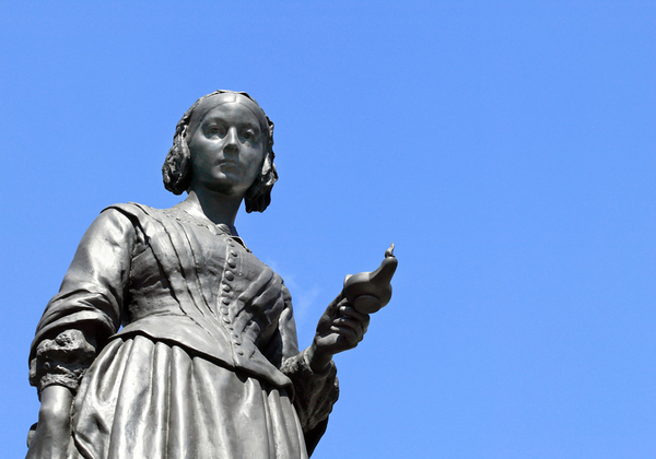 פסל האחות הראשונה בעולם, פלורנס נייטינגייל. צילום: BigStock