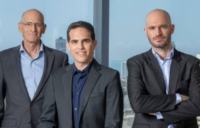 היזמים שמאחורי פלאנק: אלעד צור, מנכ"ל החברה, אמיר כהן, סמנכ''ל הטכנולוגיות שלה, ודוד שפירו.